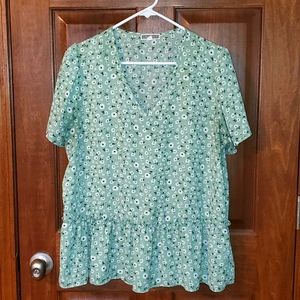 Women's Peplum floral Green blouse -size L